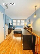 343 E 78th St in New York, NY - Building Photo