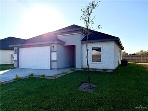 16 La Laguna Rd in Mission, TX - Building Photo - Building Photo