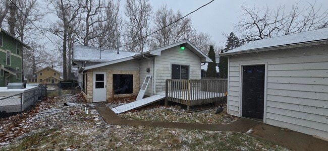 property at 1420 Thompson Ave