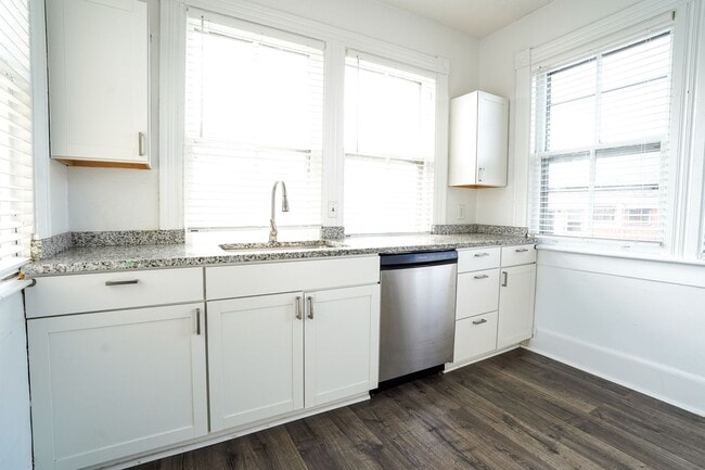 property at 2461 Rivermont Ave