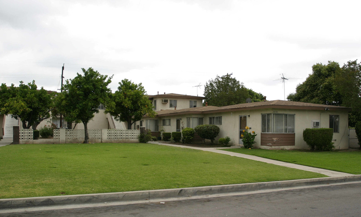 10030 Ben Hur Ave in Whittier, CA - Foto de edificio