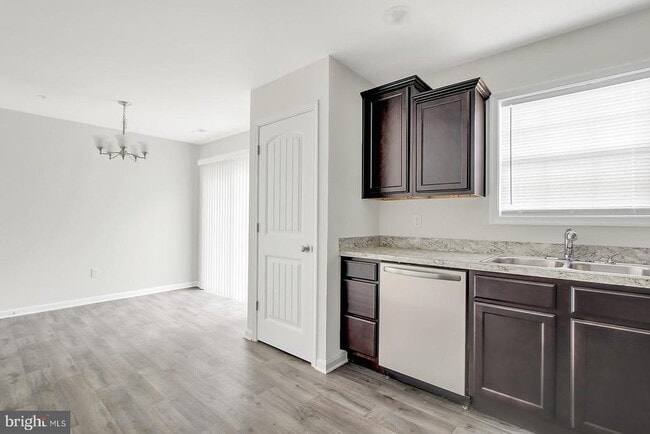 142 Cypress Ln in Hanover, PA - Building Photo - Building Photo