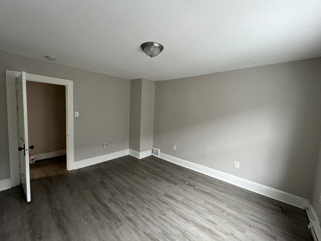 2-4 S Empire St in Wilkes-Barre, PA - Building Photo - Building Photo