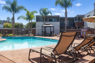 Magnolia Place Apartments in Sunnyvale, CA - Building Photo