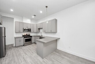 7612 Easter St in Houston, TX - Building Photo - Building Photo