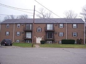 206 E North St Apartments