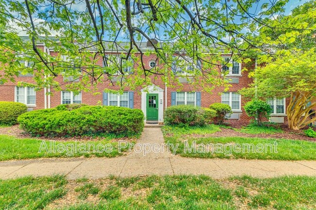 property at 20 Auburn Ct
