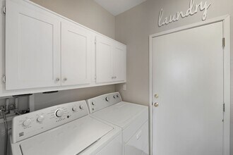 720 Cam De Oro in San Jacinto, CA - Foto de edificio - Building Photo