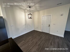 120 Moss Mountain Ln in Charlottesville, VA - Building Photo - Building Photo