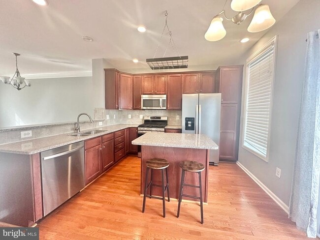 property at 43158 Whelplehill Terrace