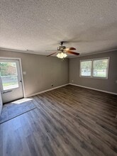 5313 Audrey Rd in Greensboro, NC - Foto de edificio - Building Photo