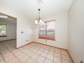 17313 Valley Crst in Edmond, OK - Building Photo - Building Photo