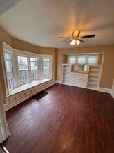 128 E Liberty St in Hubbard, OH - Building Photo - Building Photo