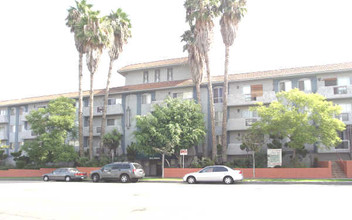 The Victoria Apartments in Los Angeles, CA - Foto de edificio - Building Photo