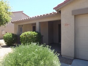 2201 E Yuma Ave in Apache Junction, AZ - Building Photo - Building Photo