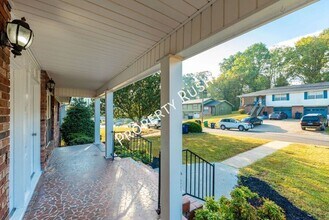 3637 Missionaire Ave in East Ridge, TN - Building Photo - Building Photo