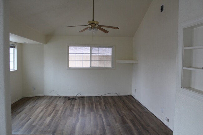 2437 Darrow Ave in Klamath Falls, OR - Building Photo - Building Photo