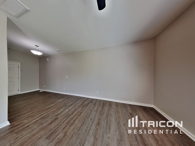 239 Pamlico Dr in Clayton, NC - Building Photo - Building Photo