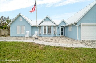 212 3rd Ave in Melbourne Beach, FL - Building Photo - Building Photo