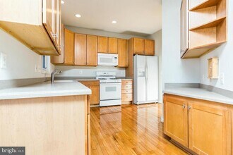 8238 2nd Ave in Vienna, VA - Building Photo - Building Photo