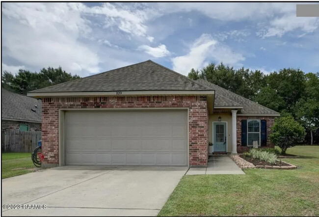 109 Caddo Ct in Lafayette, LA - Building Photo - Building Photo
