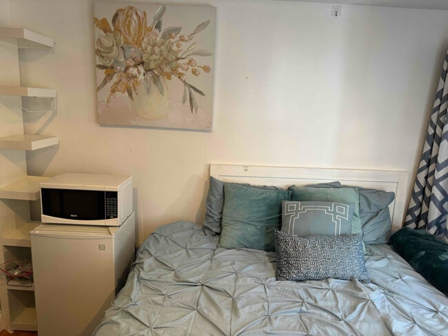 property at 61 Kirkwood Rd