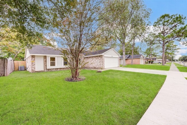 1823 Grand Park Dr in Missouri City, TX - Building Photo - Building Photo