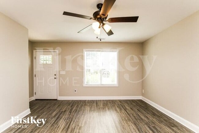 96 Peachtree Ave NW in Concord, NC - Building Photo - Building Photo