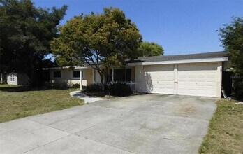 2619 Sunnyside St in Sarasota, FL - Building Photo - Building Photo