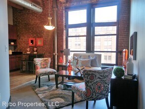 1114 Lucas Ave-Unit -#402 in St. Louis, MO - Building Photo - Building Photo