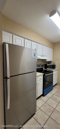 8401 N Atlantic Ave photo'