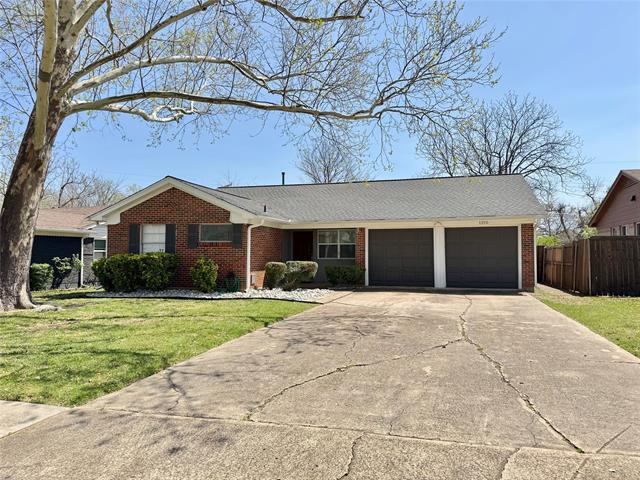 property at 1215 Donna Dr