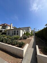 911 11th St in Santa Monica, CA - Foto de edificio - Building Photo