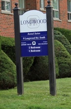 Longwood Apartments in Hamilton, ON - Building Photo - Building Photo