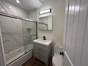 19 Academy Dr in Lowell, MA - Building Photo - Building Photo