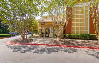 Furnished Studio-Atlanta - Cumberland Mall in Smyrna, GA - Building Photo