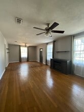 2105 Jean St in Leesville, LA - Building Photo - Building Photo