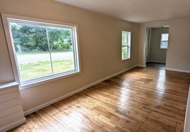 2335 Vine Ave in Muskegon, MI - Building Photo - Building Photo