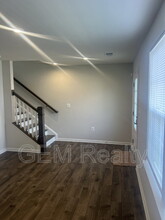 1833 Sag Harbor Ln in Fredericksburg, VA - Foto de edificio - Building Photo