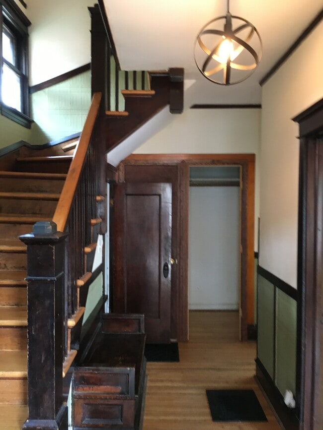 7228 N Rogers Ave in Chicago, IL - Foto de edificio - Building Photo