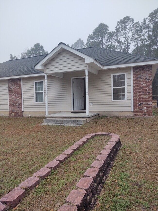 247 Hereford Cir, Unit 247-B in Swainsboro, GA - Building Photo - Building Photo