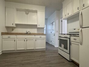 99 Lansing St, Unit 2 in Auburn, NY - Building Photo - Building Photo