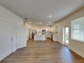 2908 20th Ave W in Bradenton, FL - Foto de edificio - Building Photo