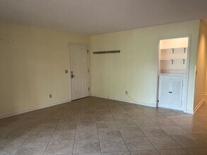 108 Lighthouse Rd in Hilton Head Island, SC - Building Photo - Building Photo