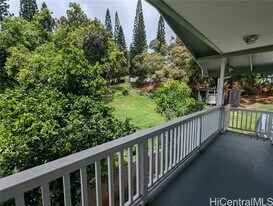 42-099-99 Old Kalanianaole Rd in Kailua, HI - Building Photo