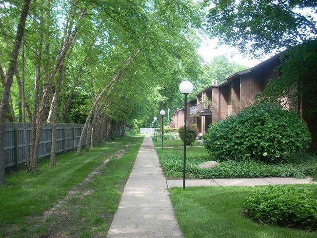 property at 2500 Topsfield Rd