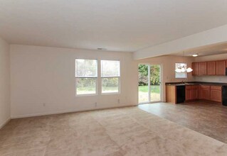 8105 Whistlewood Dr in Indianapolis, IN - Building Photo - Building Photo