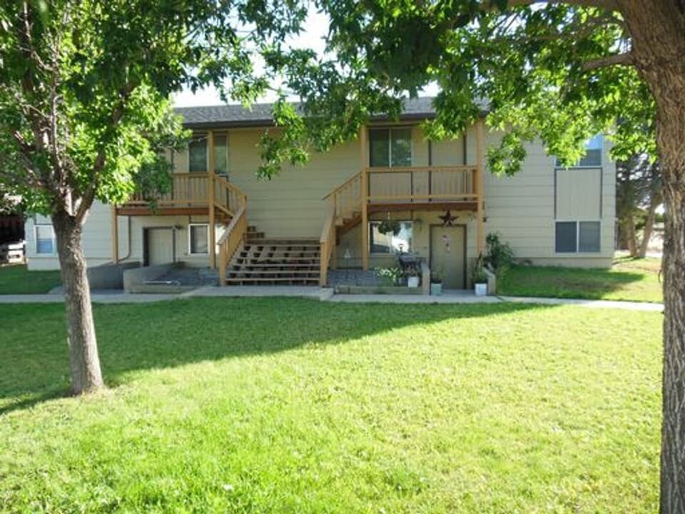 582 E Spruce Dr in Bayfield, CO - Building Photo