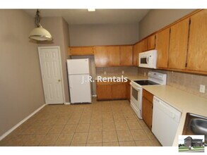 304 Jeff Gordon Dr in Harker Heights, TX - Building Photo - Building Photo