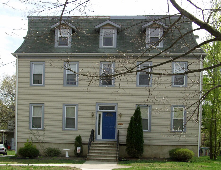 220 E 4th St in Palmyra, NJ - Foto de edificio